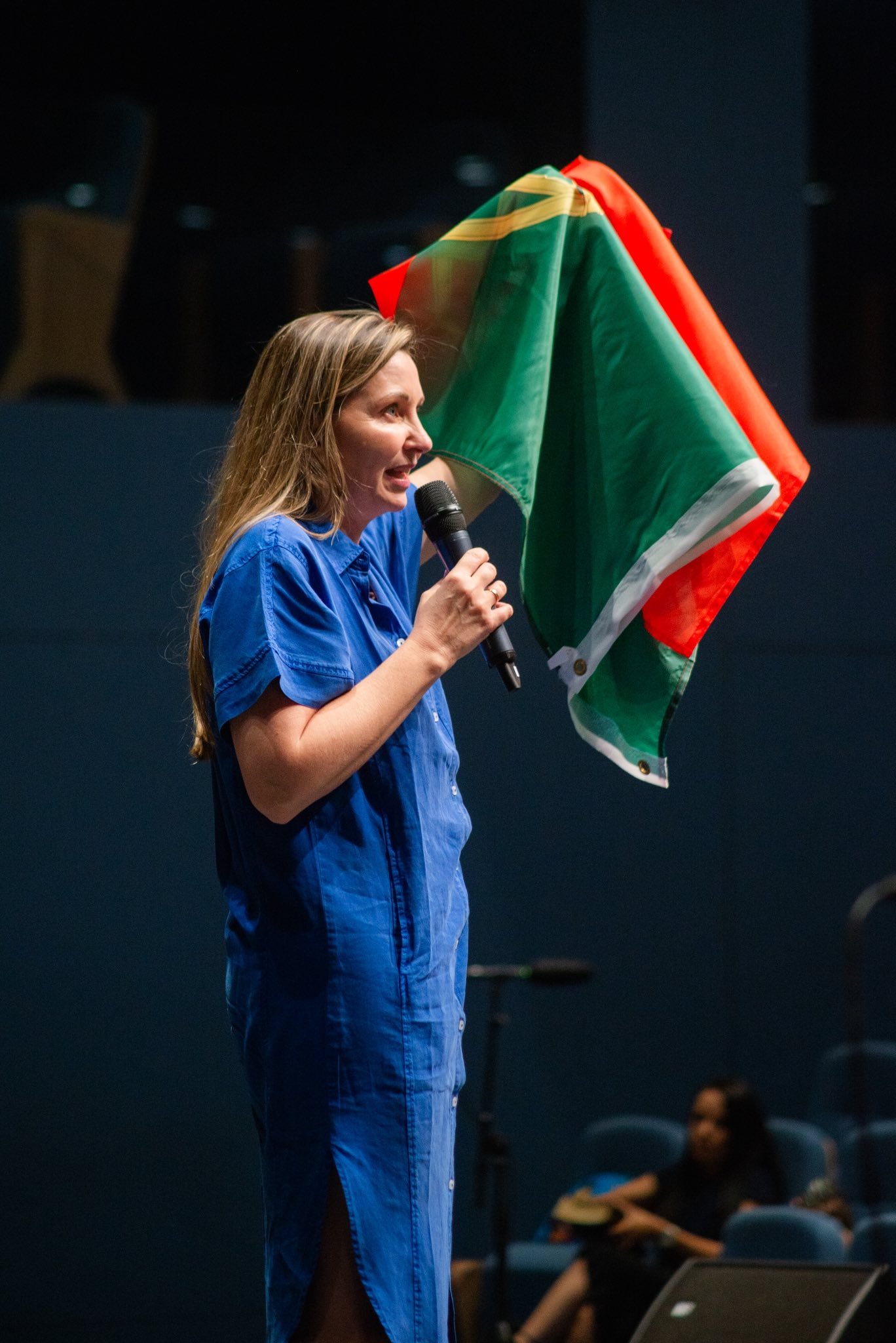 Pastora Sênior — Ana Paula Manzo